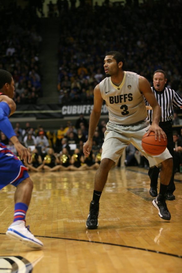 Xavier Talton (3) searches for the open pass in the first half against Kansas. (Nate Bruzdzinski/CU Independent)