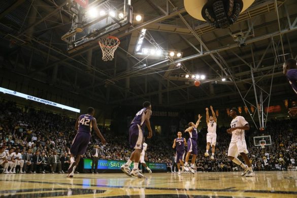 Buffs drop fourth straight game to Huskies