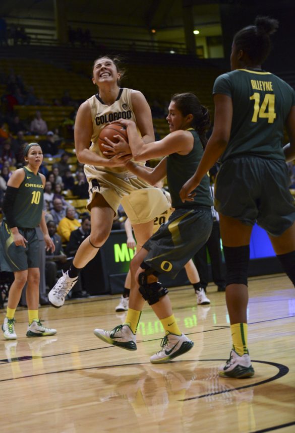 Seniors lead women’s basketball past Oregon