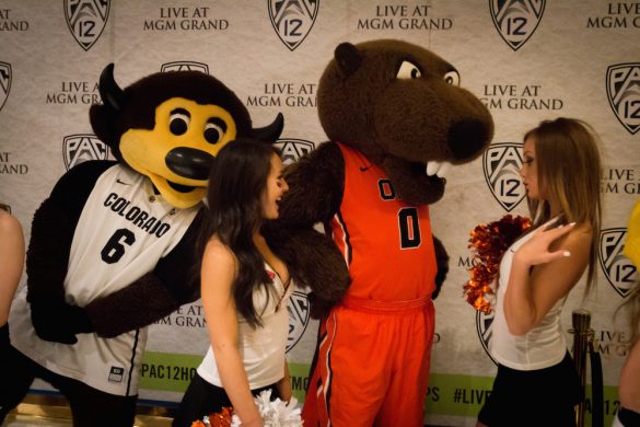 Beyond the basket: Pac-12 Tournament in photos, Days 1 & 2