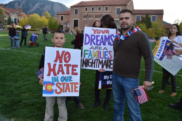 Live: Hundreds rally at Farrand Field in support of immigration reform