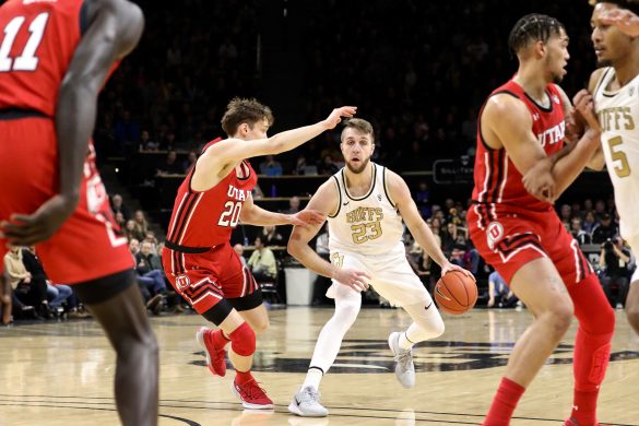 Buffs rebound from Oregon State loss, dominate Utes 91-52