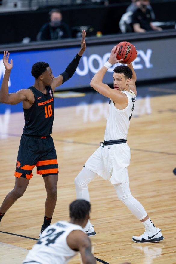 Oregon State upsets Colorado in Pac-12 title game