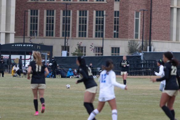 UCLA’s early goal too much for Buffs