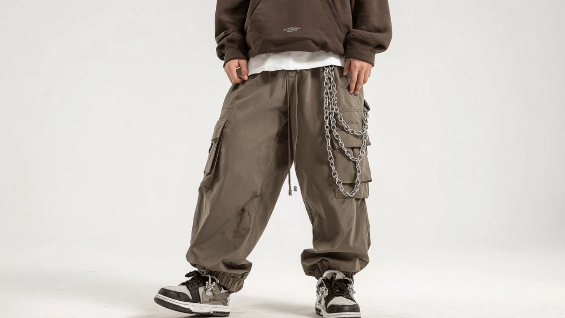 _Cargo Pants with Chains