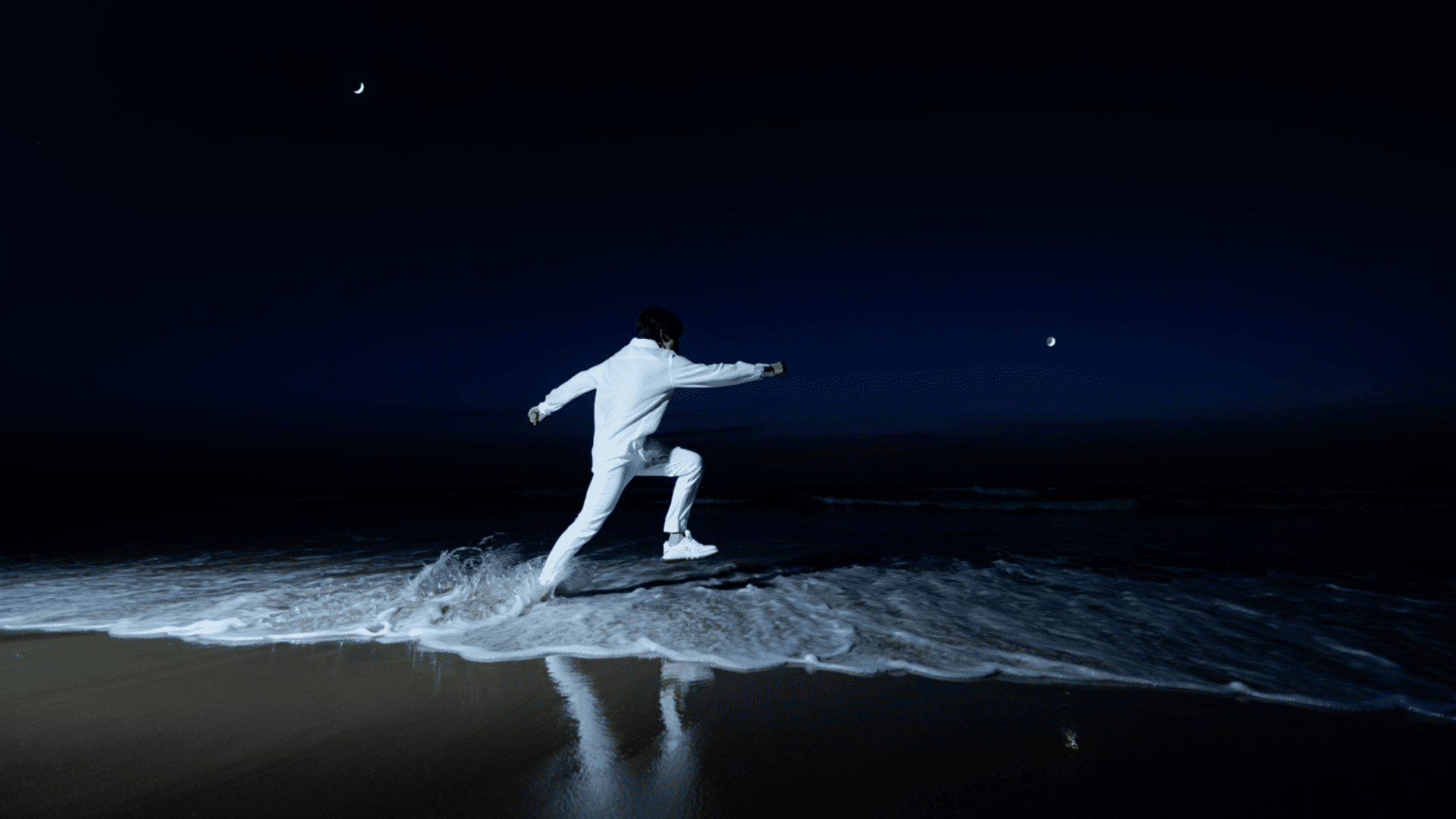 jumping seven waves in brazil