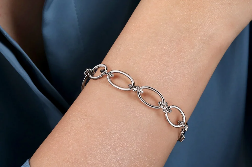 How to Style Sterling Silver Bracelets for Casual and Formal Looks