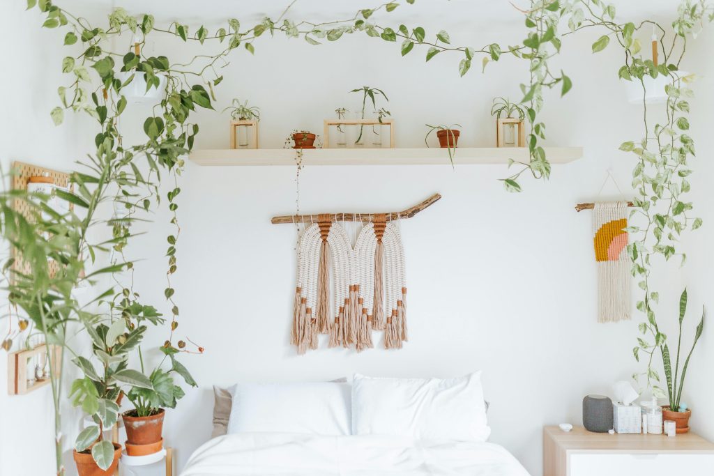 Elevate Your Bedroom: Why Hanging Beds Are the Ultimate Interior Design Game-Changer