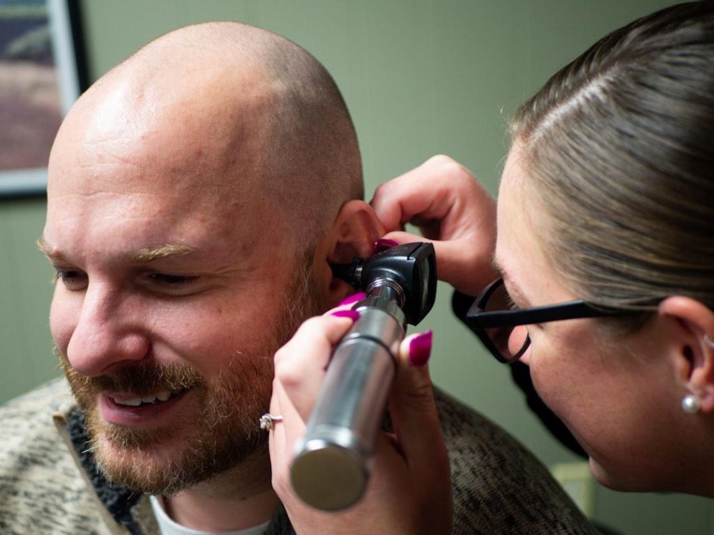 Hearing Problems in Everyday Business Life: What You Need to Know