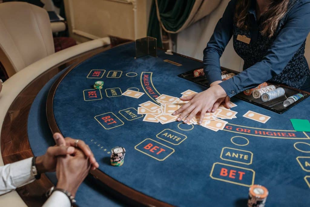 How Crypto Casinos Like BetRolla Are Changing Online Gambling