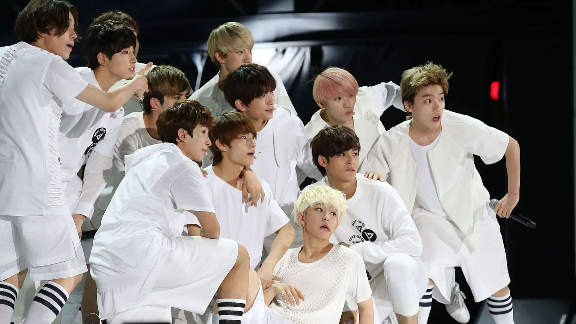Seventeen performing at the 2015 Summer K-pop Festival at the Seoul Plaza.