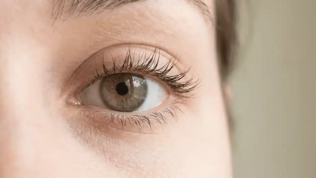 what-is-a-lash-lift-benefits-and-care-tips