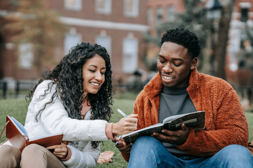 Managing Your Income as a Student: A Practical Guide to Paychecks, Side Hustles, and Financial Records