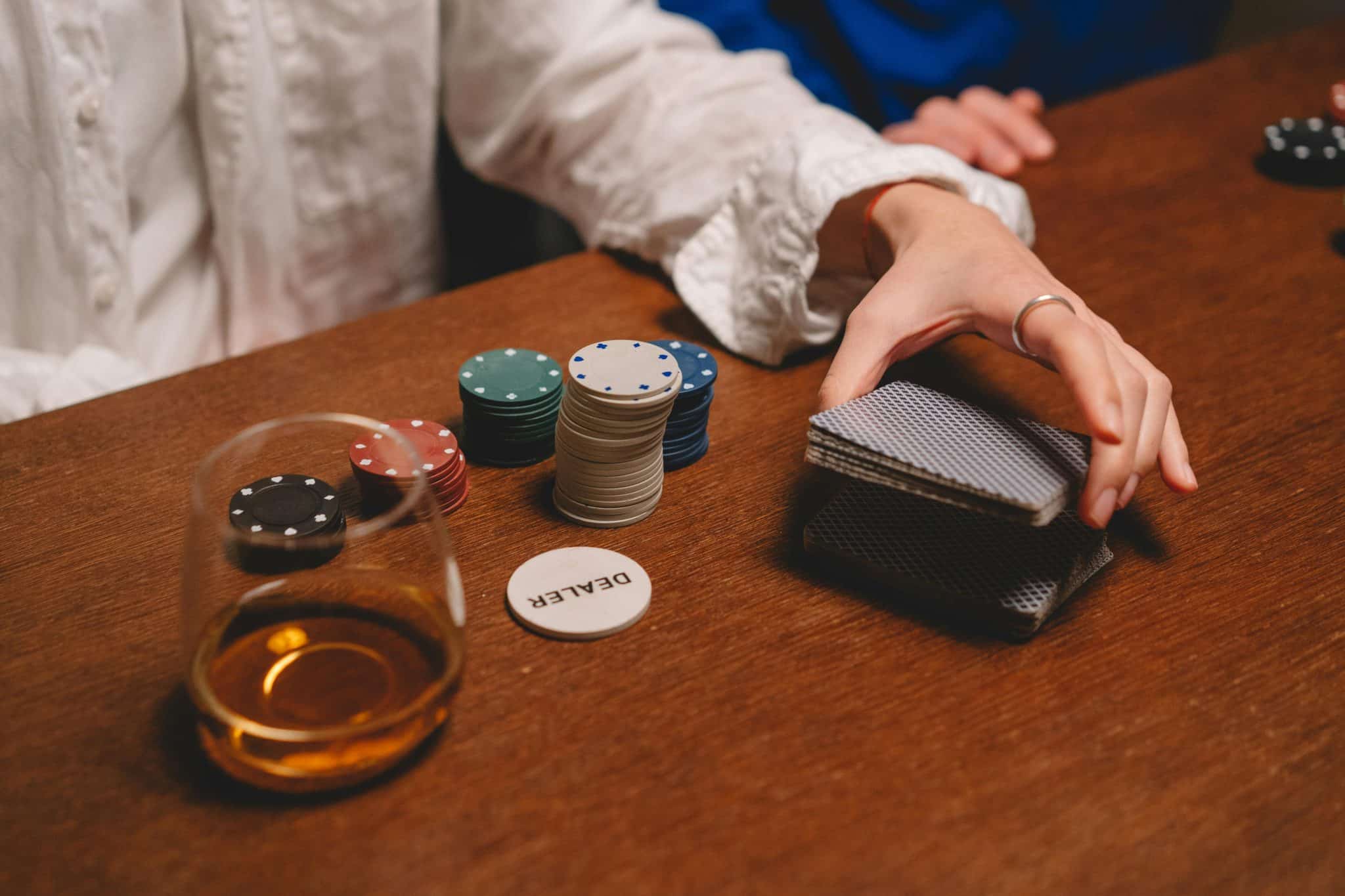 Top 5 Items You Need To Host A Celebrity Casino-Inspired Party