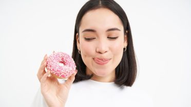 How to Stop Sugar Cravings Without Cutting Sugar Entirely?