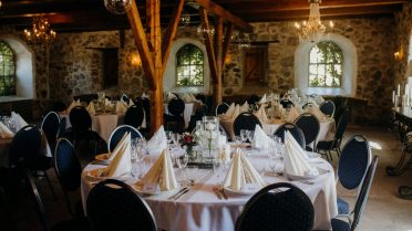 Signs Your Event Needs Stylish Table Centerpieces