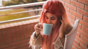 Reddish Brown Wigs: The Perfect Warm-Toned Style for Fall