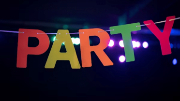 The Best Holiday Dress Colors to Wear This Season